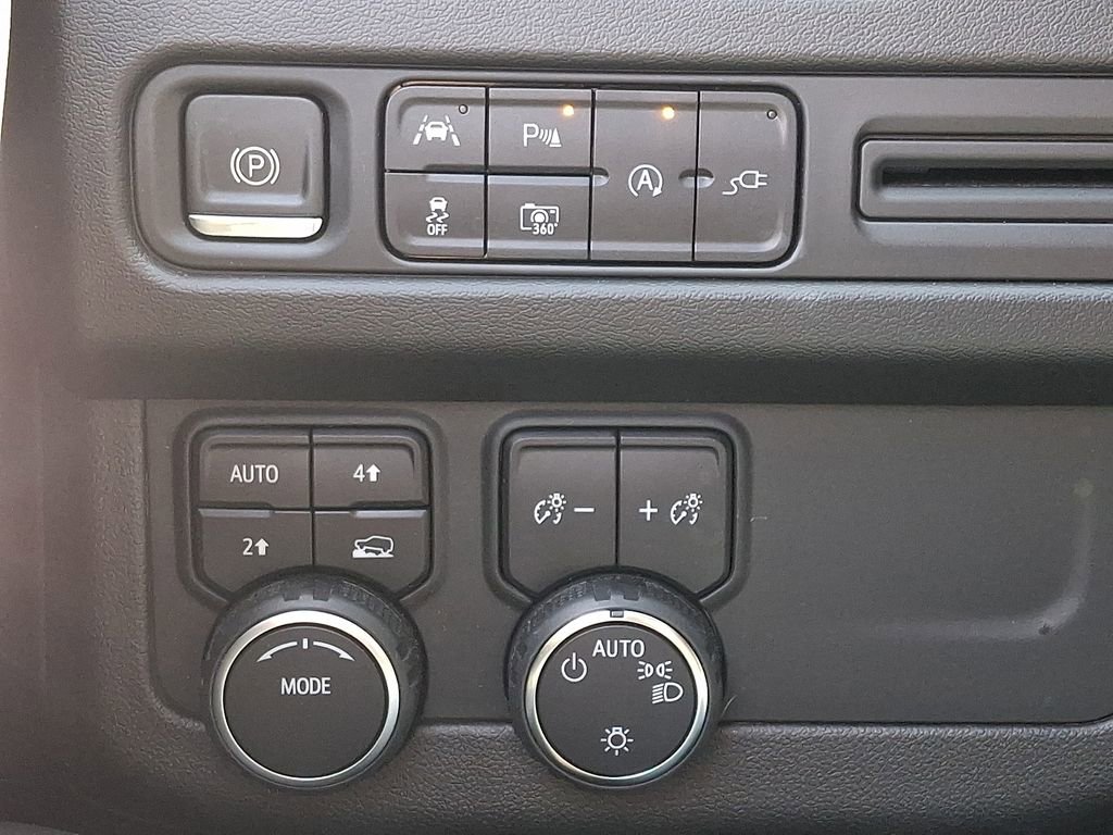 Used 2022 Chevrolet Tahoe RST w/ Luxury Package image 27