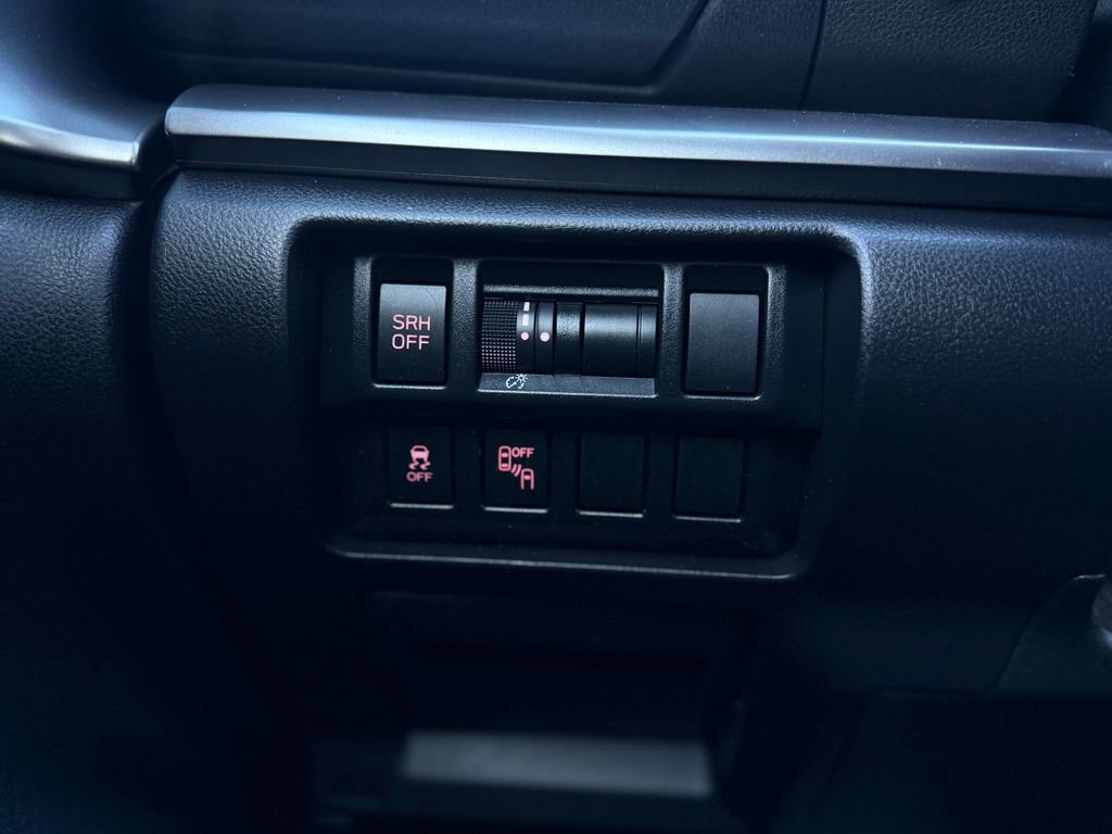 Used 2021 Subaru Impreza 2.0i Limited w/ Popular Package #2 image 26