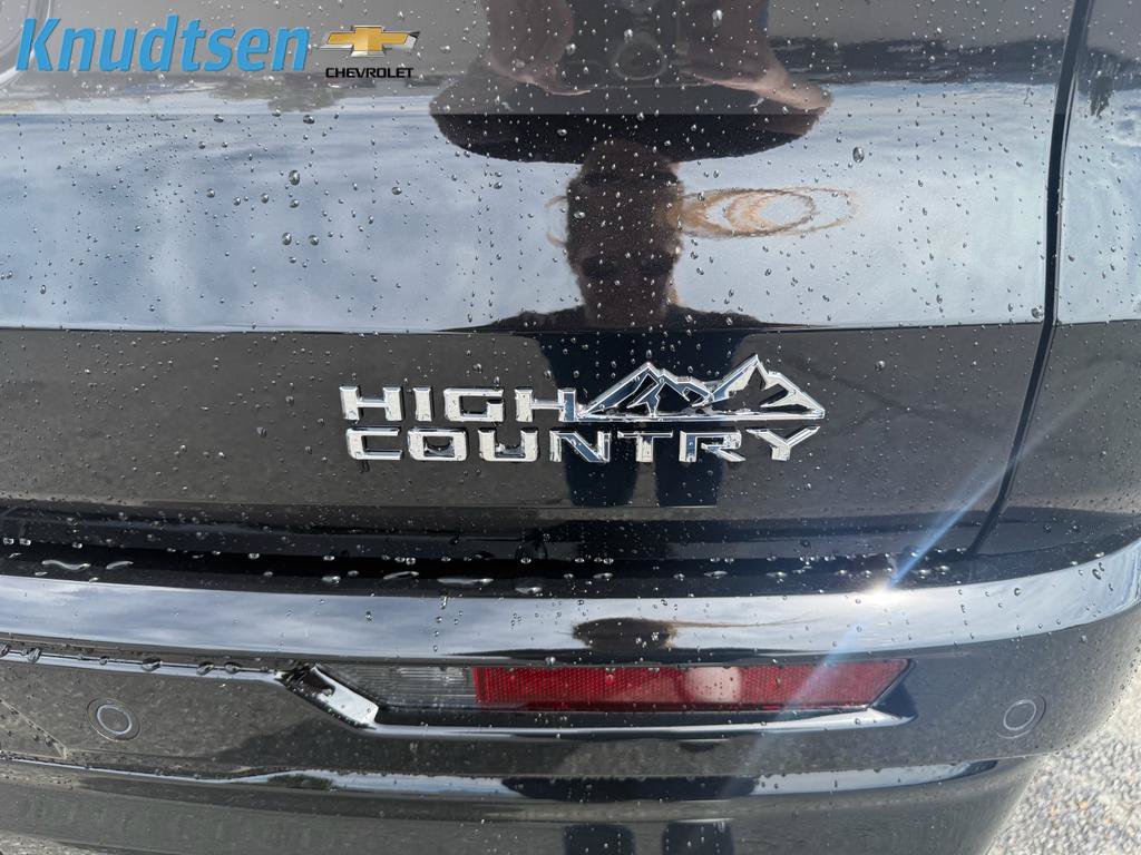 New 2026 Chevrolet Traverse High Country w/ LPO, Floor Liner Package AWD/4WD image 15