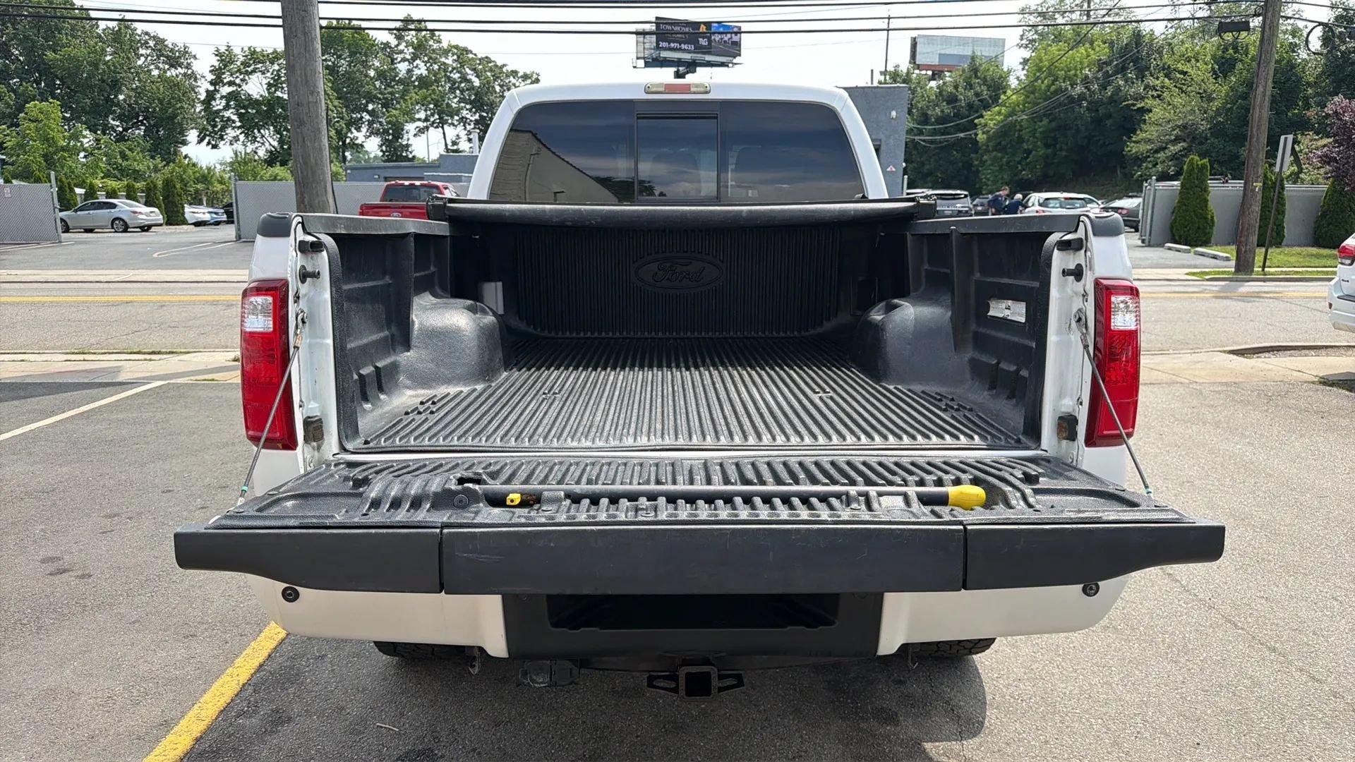 Used 2016 Ford F250 Platinum AWD/4WD image 26