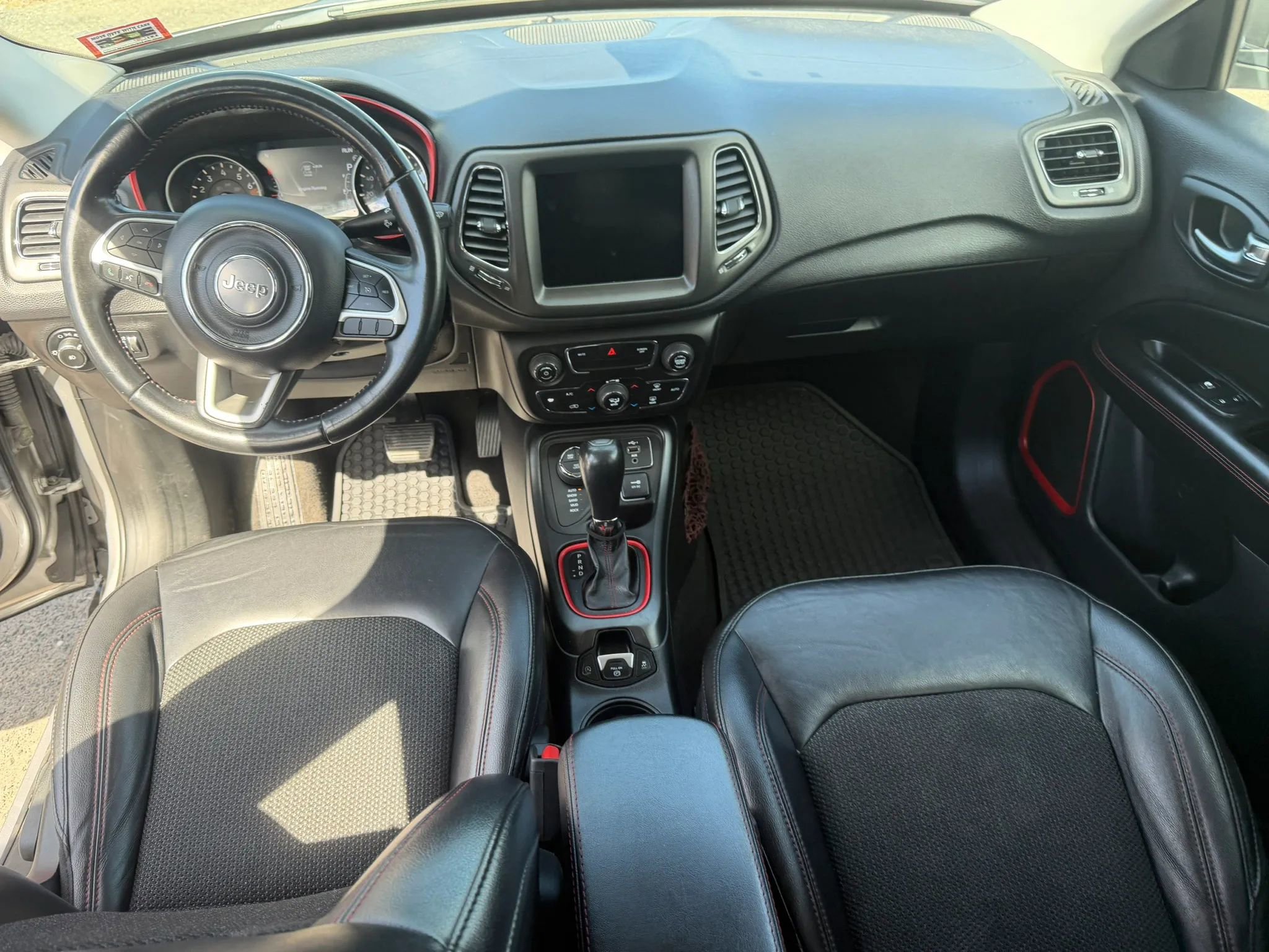 Used 2019 Jeep Compass Trailhawk image 16