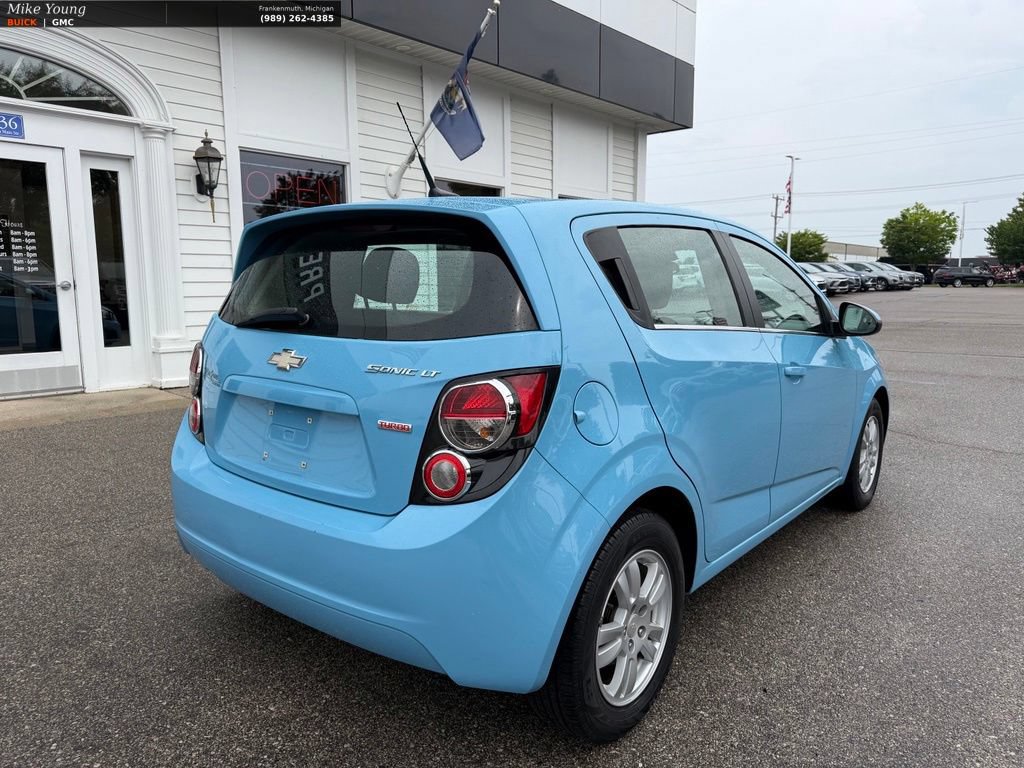 Used 2014 Chevrolet Sonic LT w/ Fun and Sun Package FWD image 5