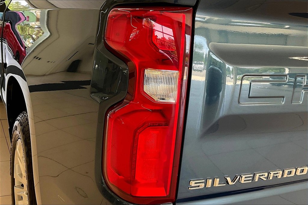 Used 2024 Chevrolet Silverado 1500 LTZ w/ Z71 Off-Road Package image 31