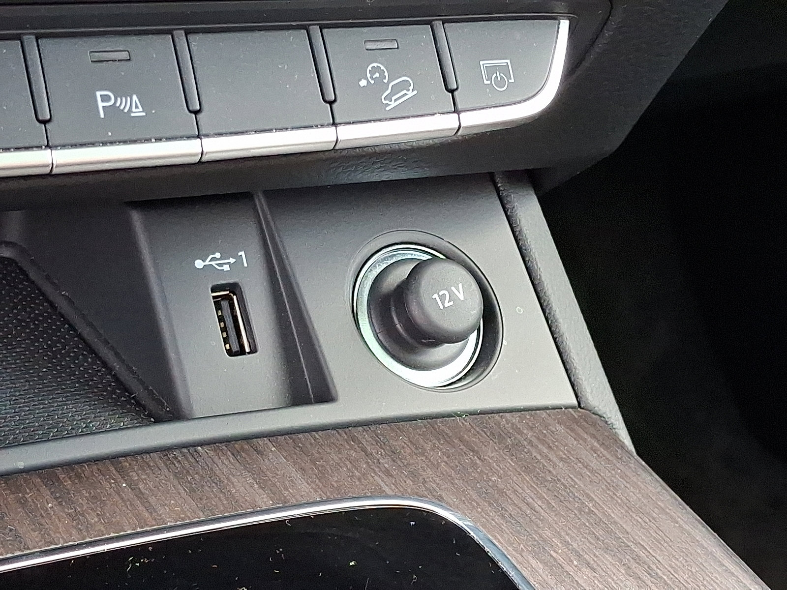 Certified 2025 Audi Q5 2.0T Premium image 26