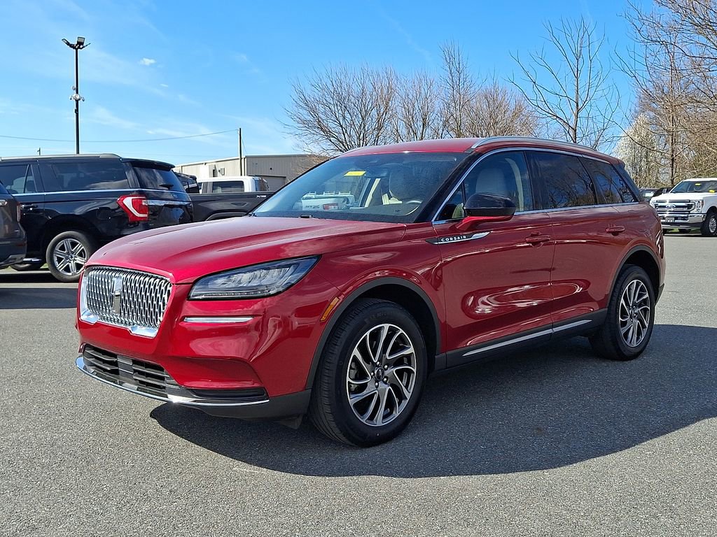 Used 2021 Lincoln Corsair AWD w/ Equipment Group 101A image 3