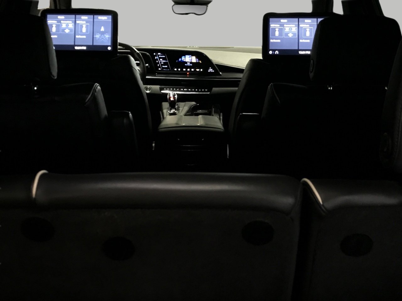 Used 2021 Cadillac Escalade Sport w/ Driver Assist Tech Package image 37