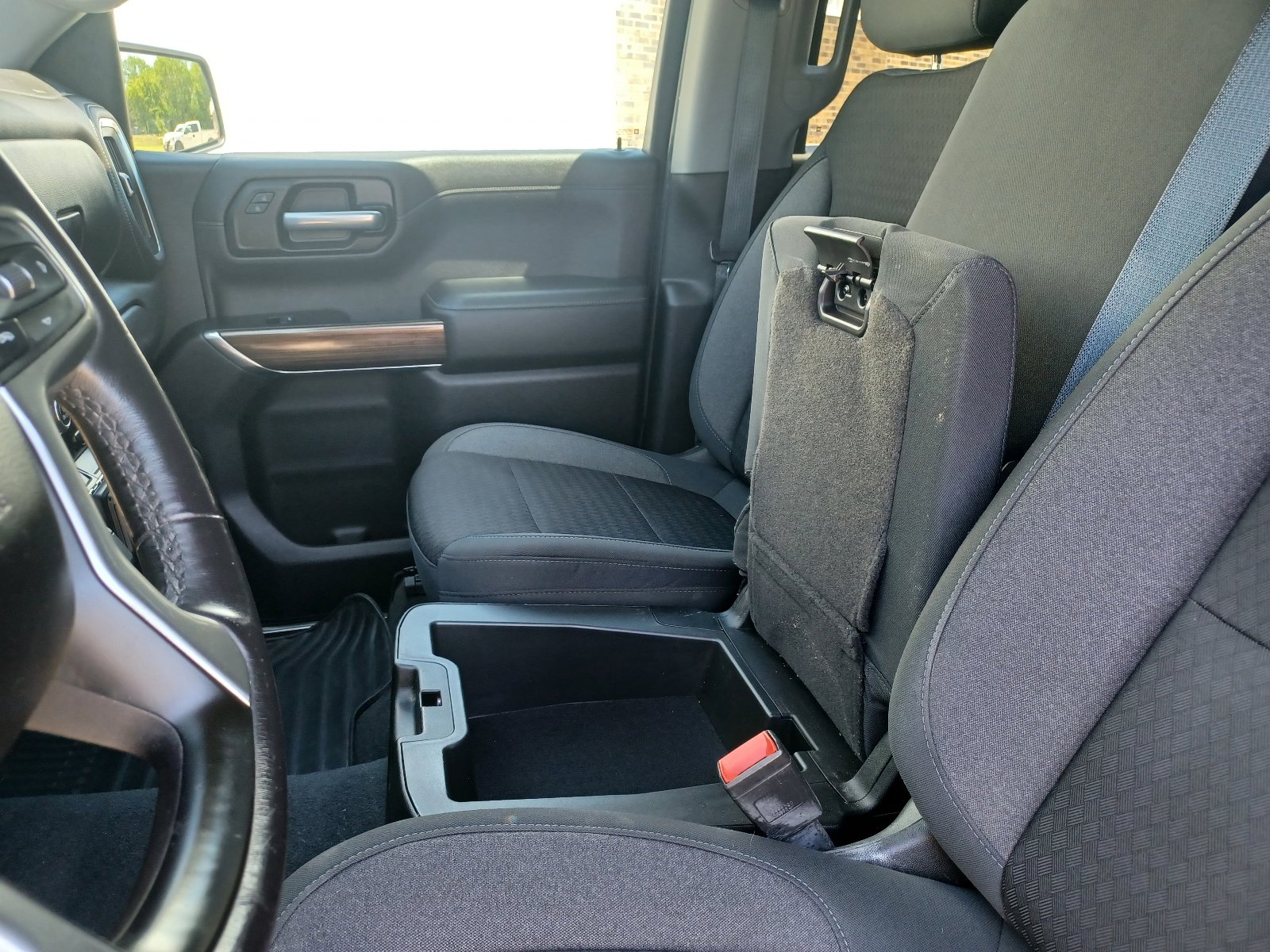 Used 2021 Chevrolet Silverado 1500 LT w/ Convenience Package II AWD/4WD image 26