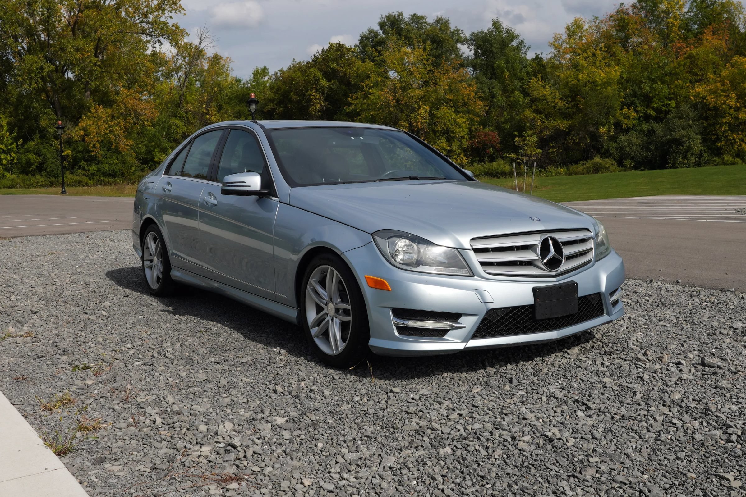 Used 2013 Mercedes-Benz C 300 4MATIC Sedan image 4