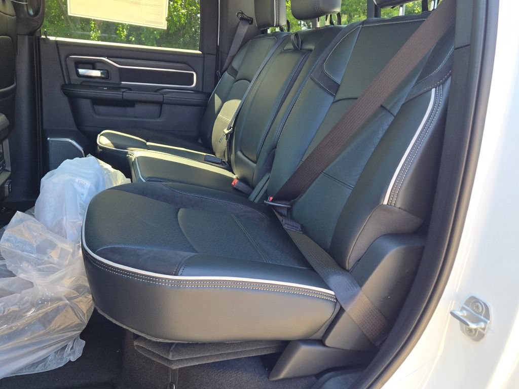 New 2026 RAM 2500 Laramie AWD/4WD image 26