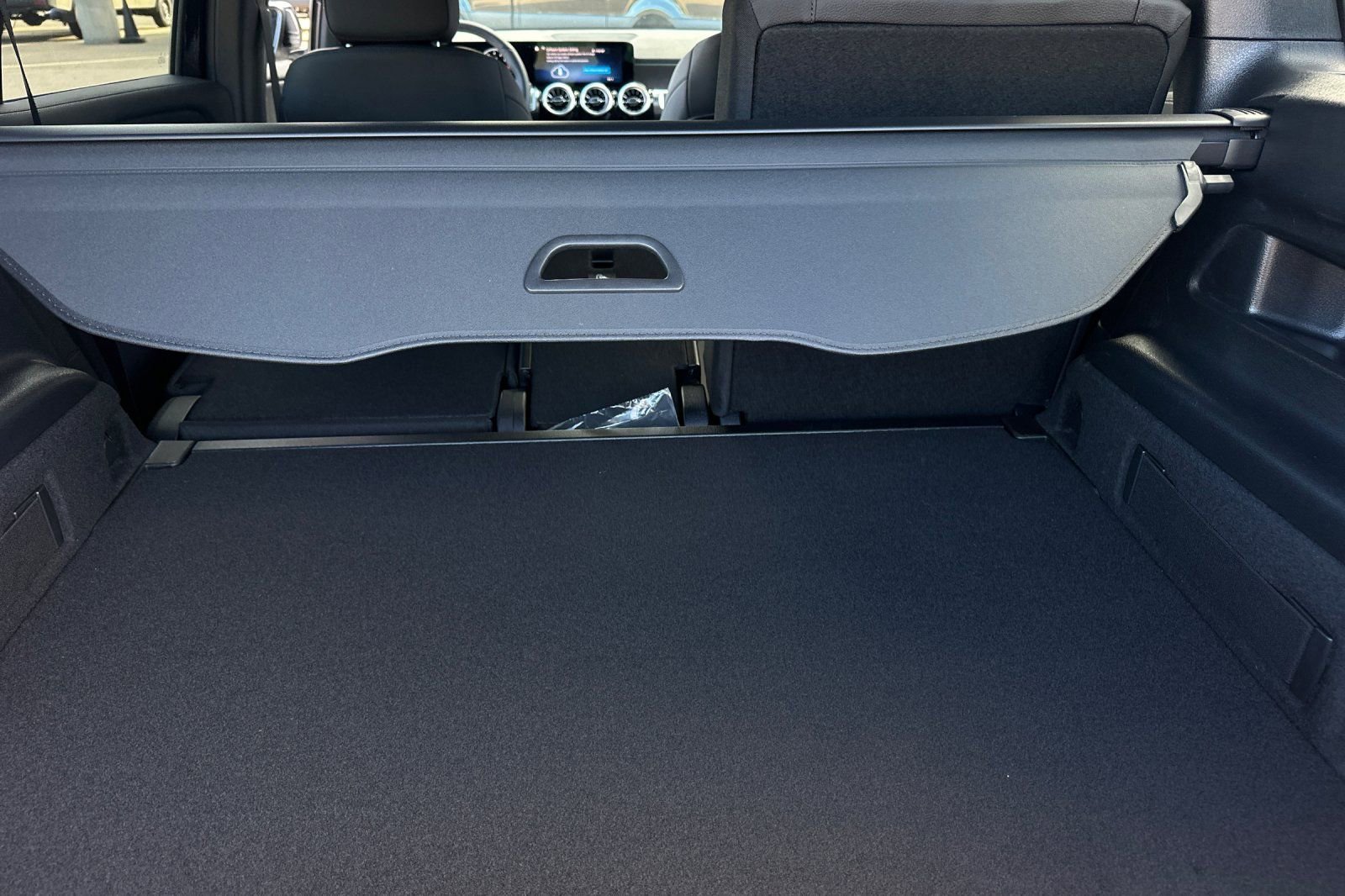 New 2026 Mercedes-Benz GLB 250 image 36