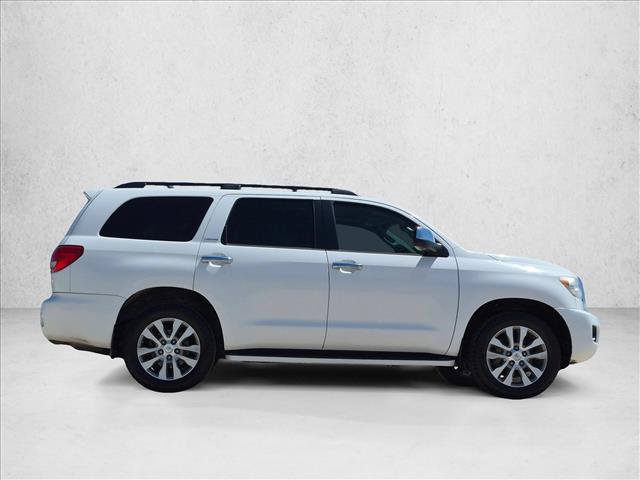 Used 2017 Toyota Sequoia Limited w/ Safety & Convenience Package AWD/4WD video 4