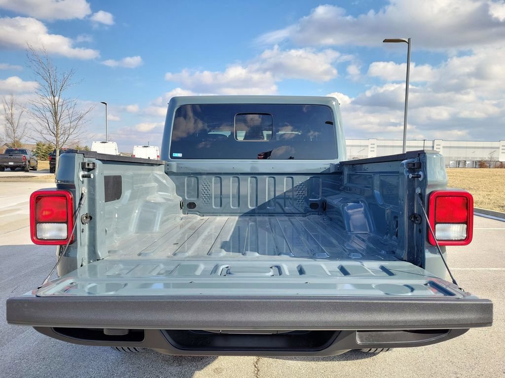 New 2026 Jeep Gladiator Sport AWD/4WD image 11