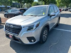 Used 2023 Subaru Forester Premium AWD/4WD image 17