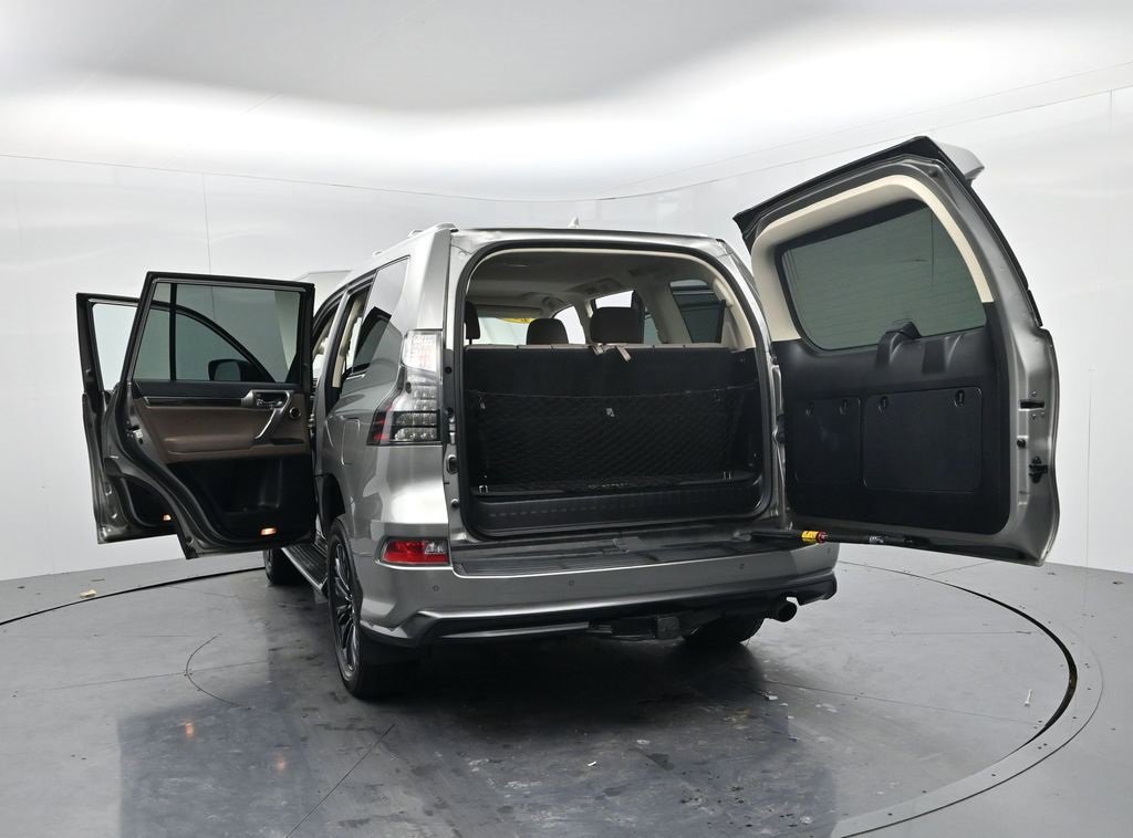 Used 2023 Lexus GX 460 Luxury w/ Sport Design Package image 71