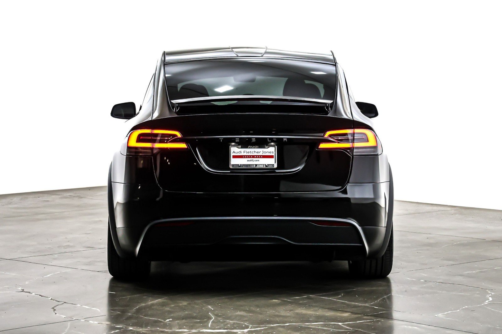 Used 2024 Tesla Model X image 4