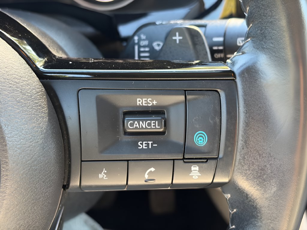 Used 2024 Nissan Pathfinder SL w/ SL Premium Package AWD/4WD image 23