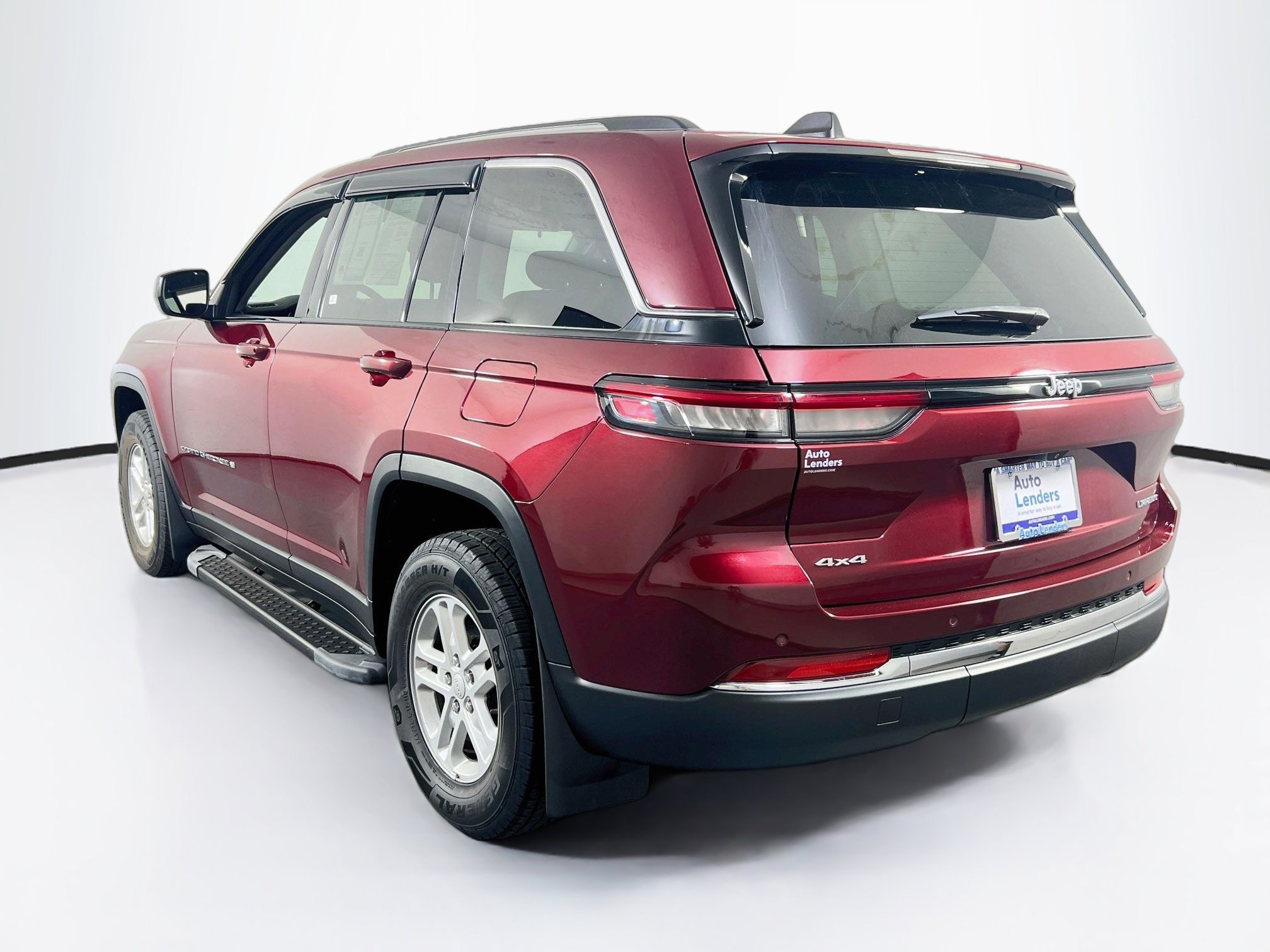 Used 2023 Jeep Grand Cherokee Laredo w/ Luxury Tech Group I AWD/4WD image 7