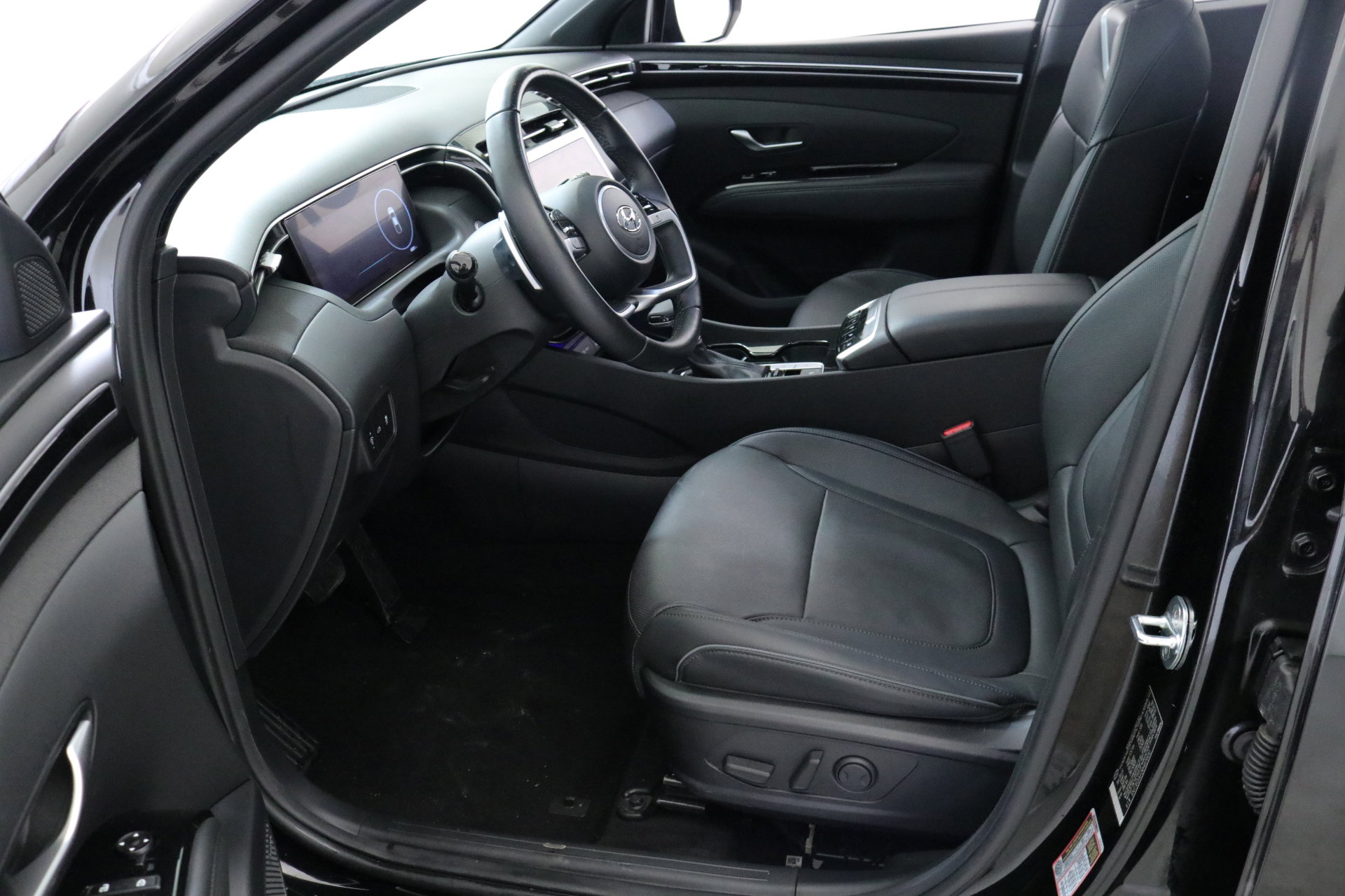 Used 2024 Hyundai Santa Cruz Limited image 21