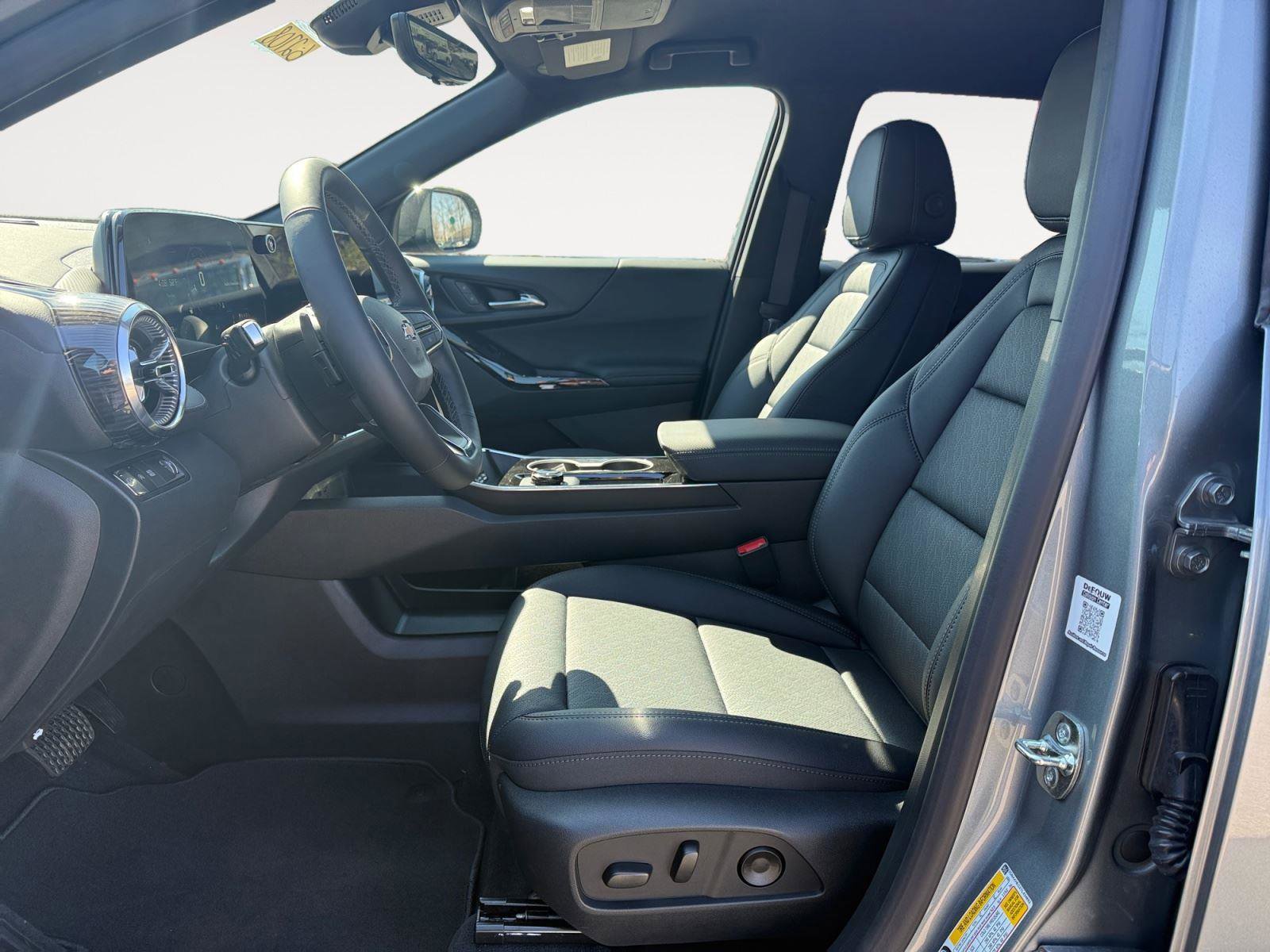 New 2026 Chevrolet Equinox LT image 10