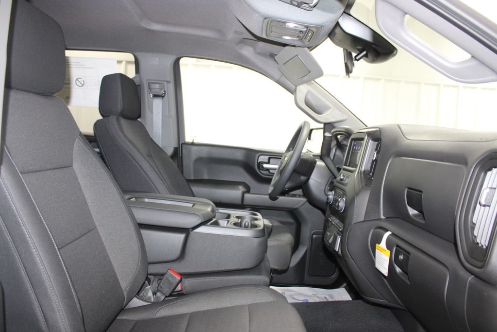 New 2026 Chevrolet Silverado 1500 Custom w/ LPO, Dark Essentials Package AWD/4WD image 37