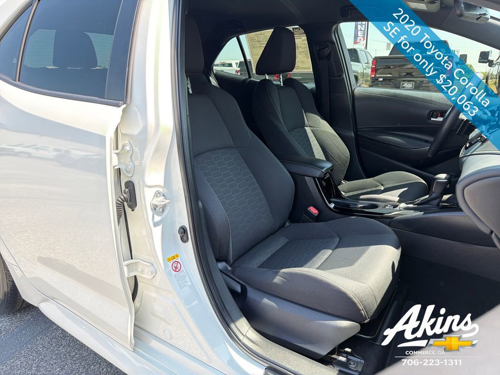 Used 2020 Toyota Corolla SE FWD image 19