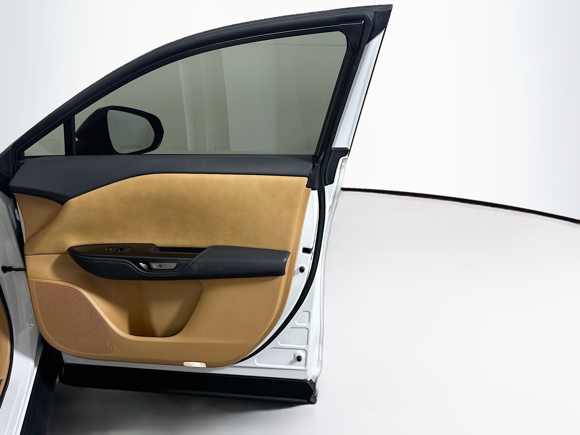 Used 2023 Lexus RZ 450e Premium w/ Technology Package AWD/4WD image 35