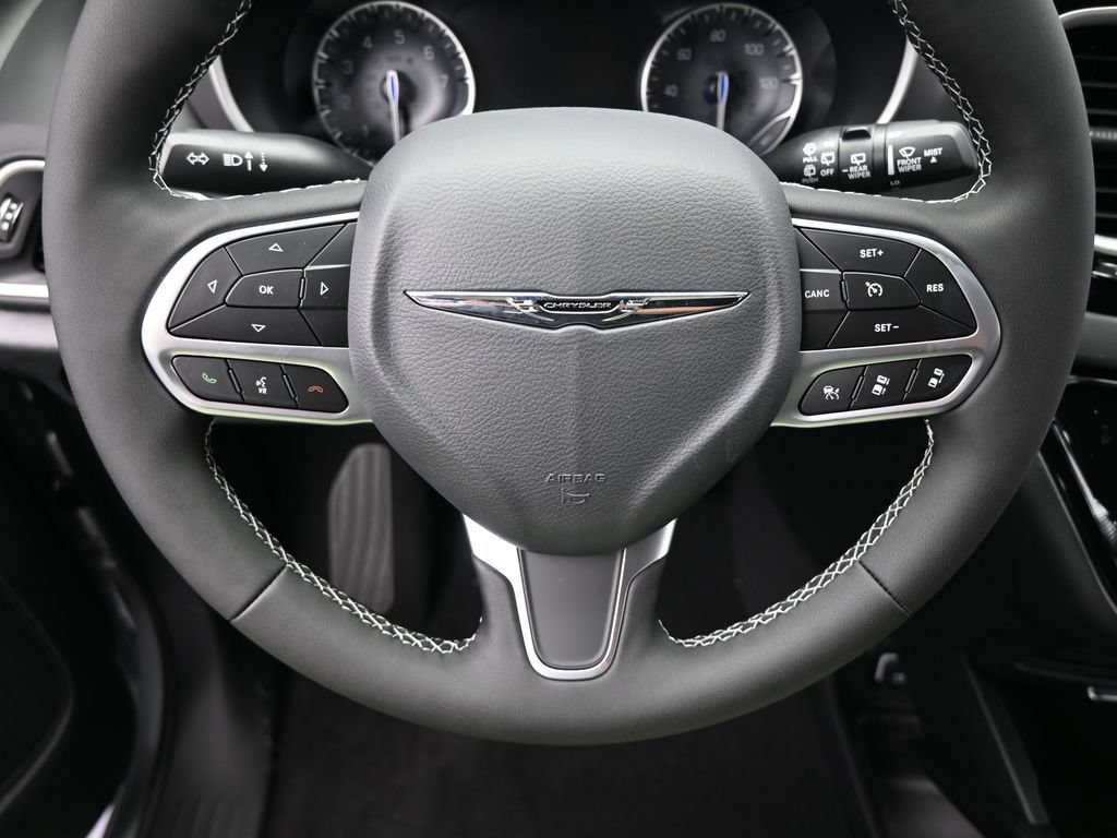 New 2026 Chrysler Voyager LX FWD image 23