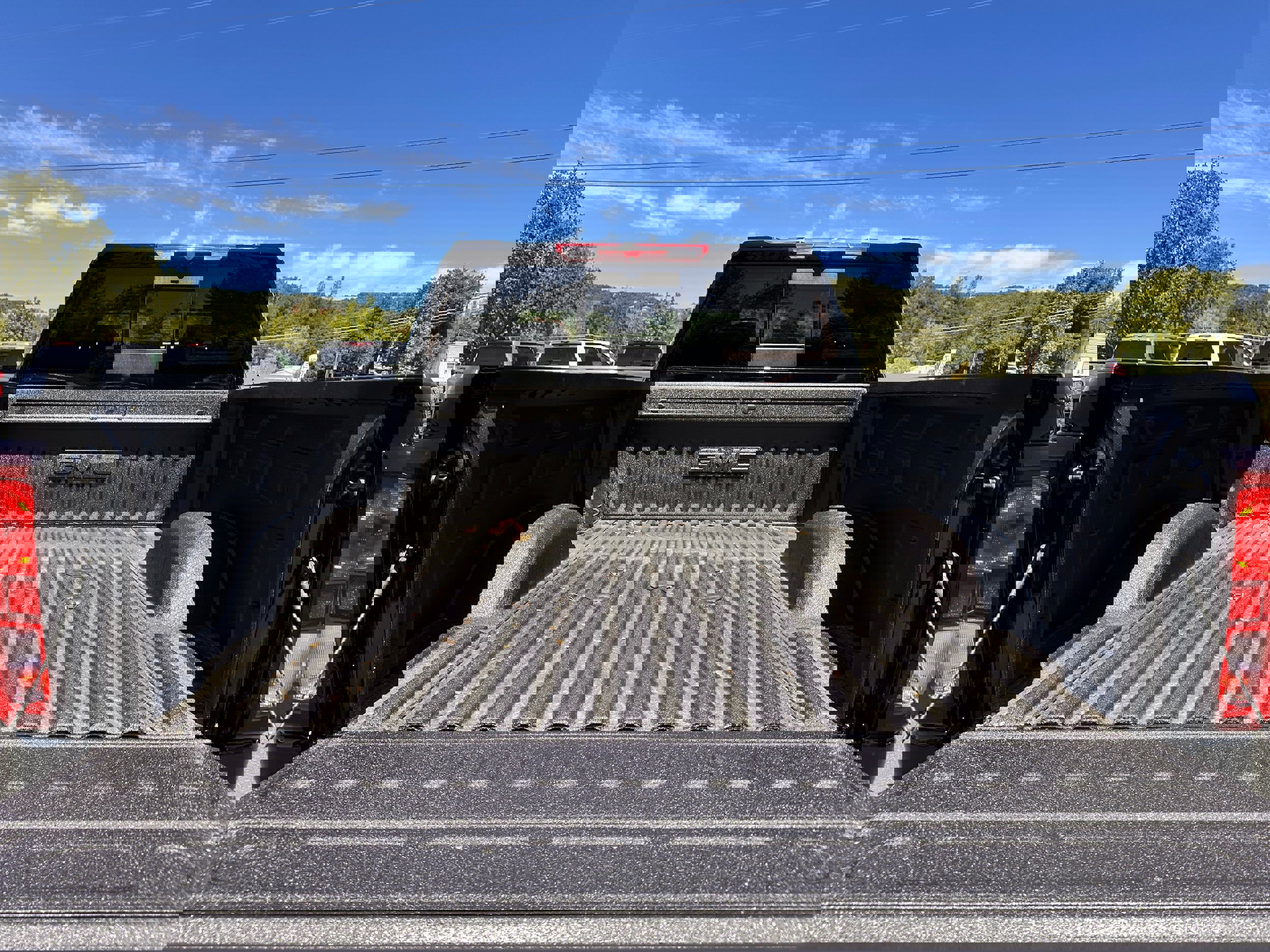 New 2025 GMC Sierra 2500 SLE w/ SLE Value Package; image 7