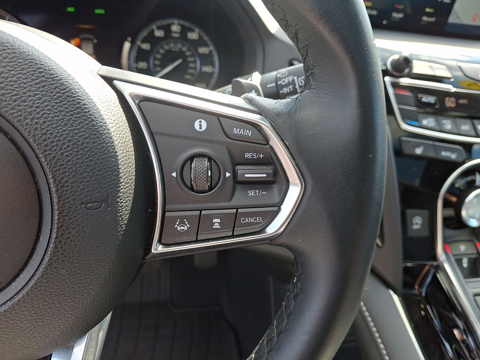 Used 2019 Acura RDX w/ Technology Package AWD/4WD image 23