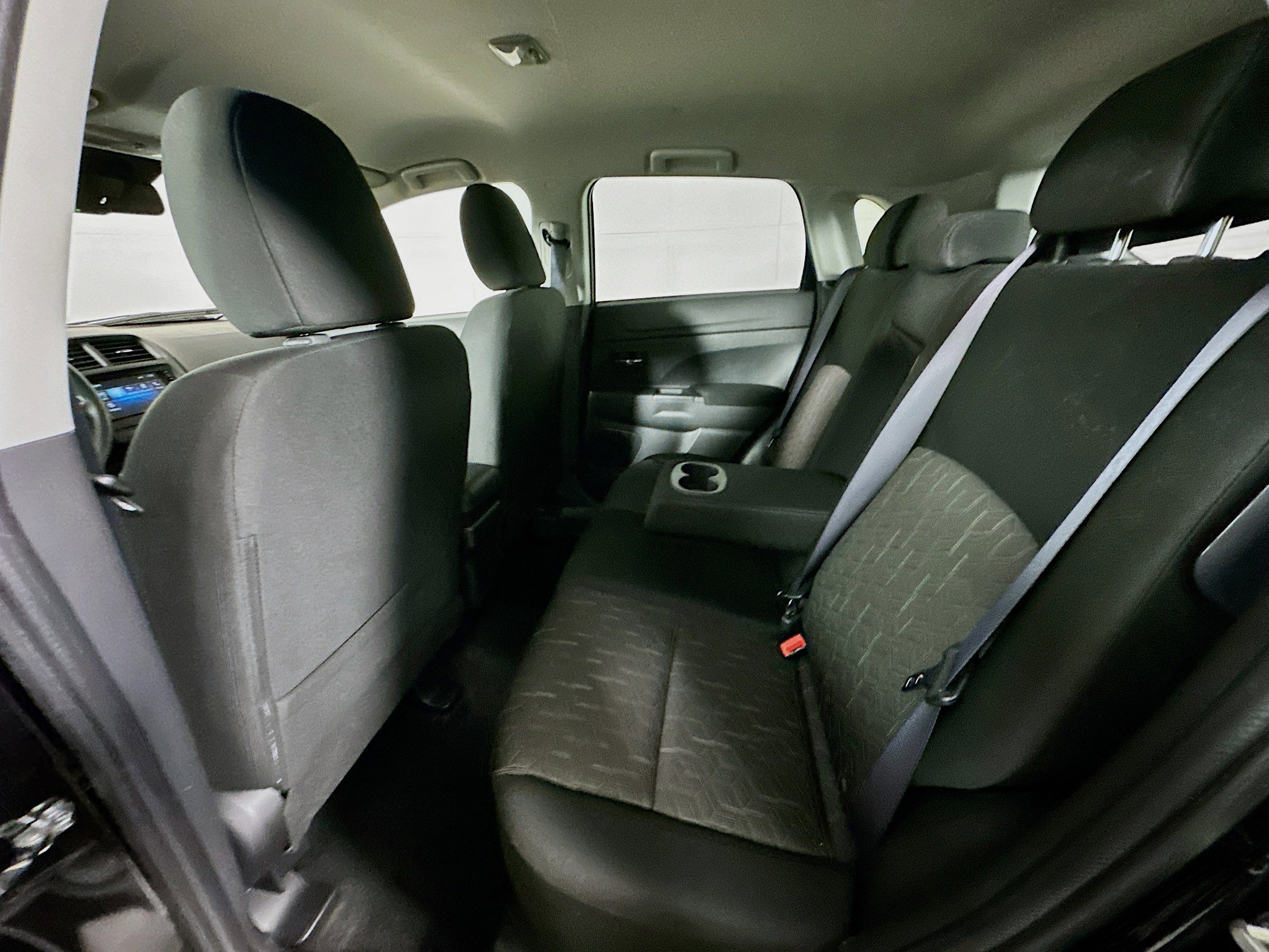 Used 2025 Mitsubishi Outlander Sport ES image 25