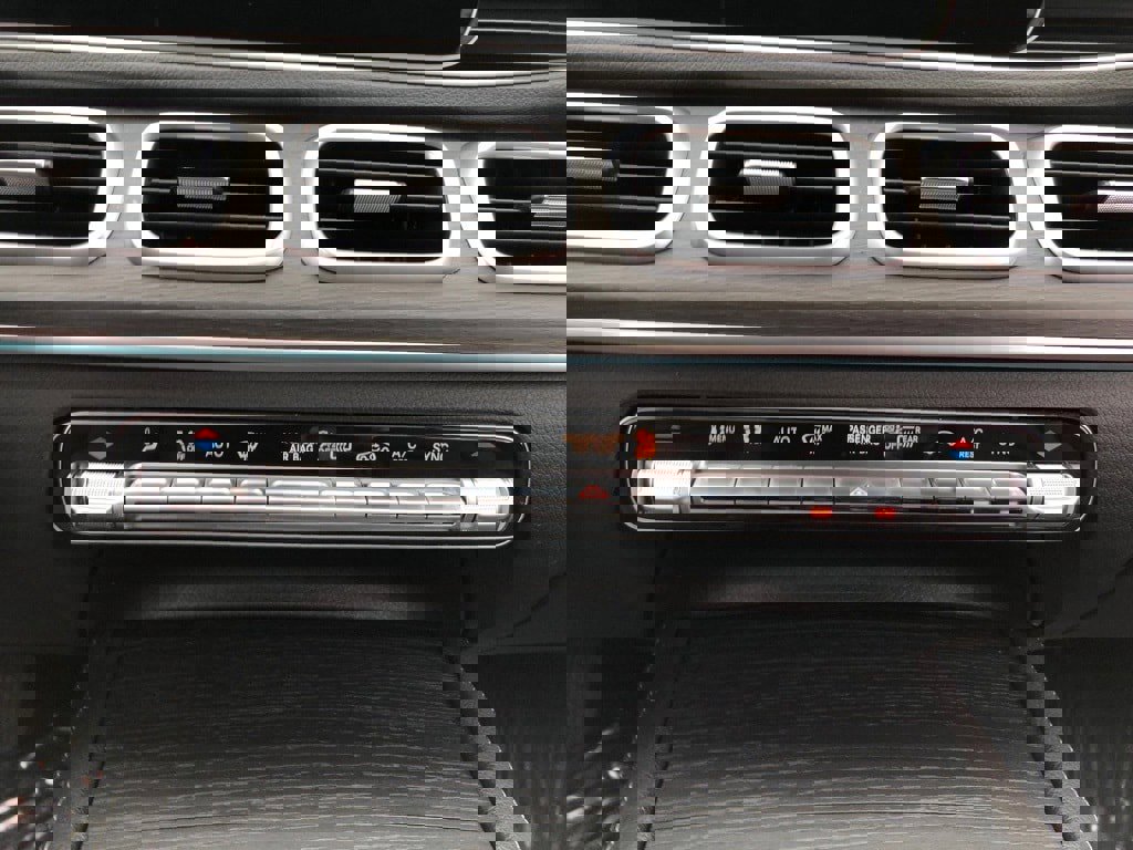 Certified 2022 Mercedes-Benz GLE 350 4MATIC w/ AMG Line Exterior image 29