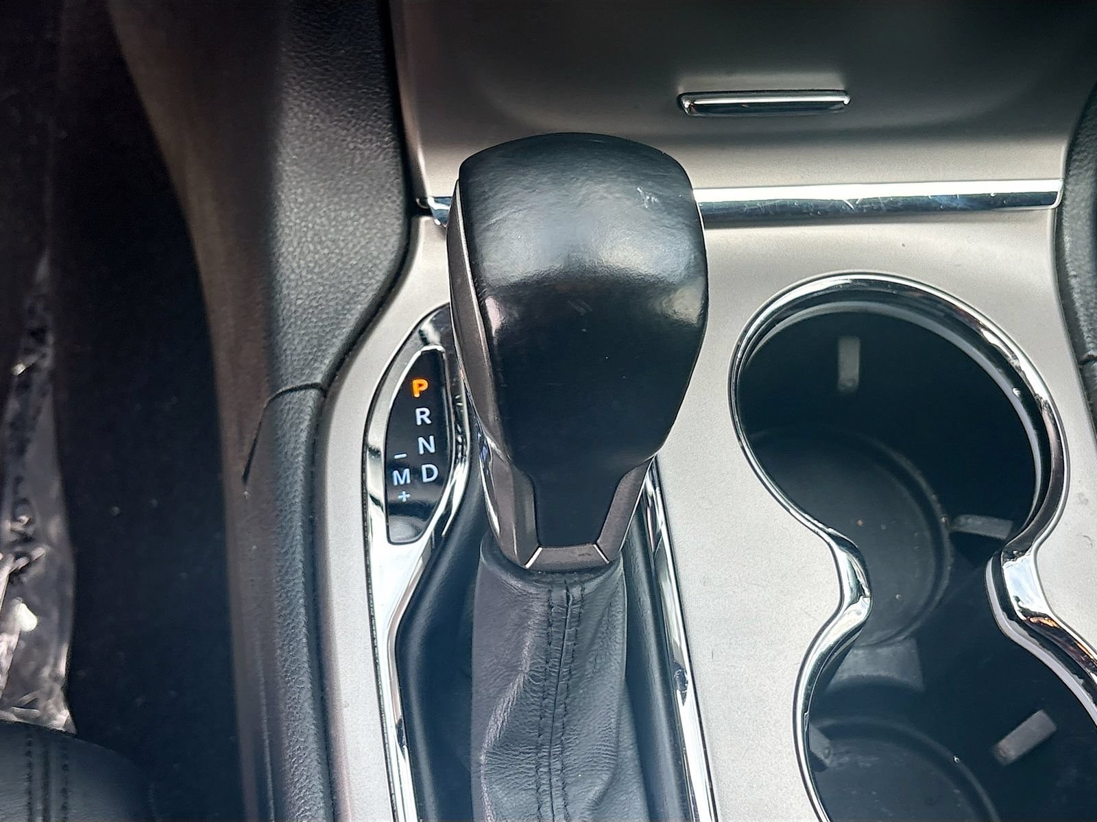 Used 2020 Jeep Grand Cherokee Altitude RWD image 17
