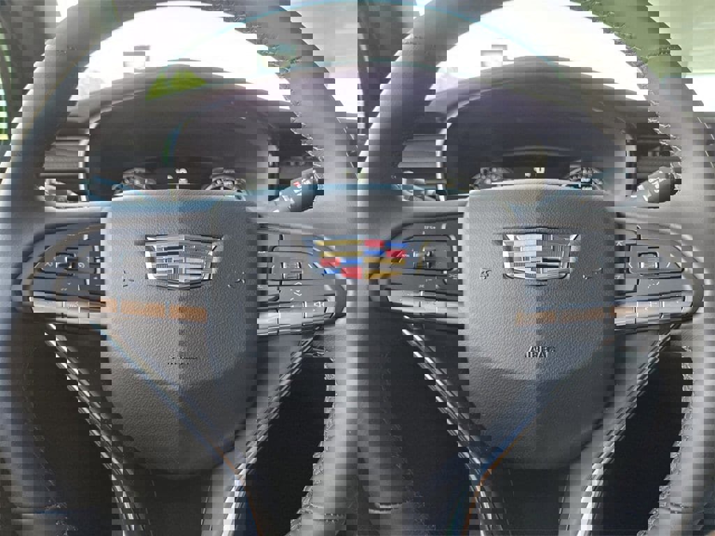 New 2025 Cadillac XT6 Luxury image 24