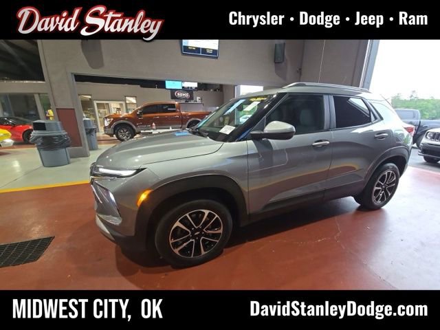 Used 2024 Chevrolet TrailBlazer LT w/ Convenience Package AWD/4WD image 1
