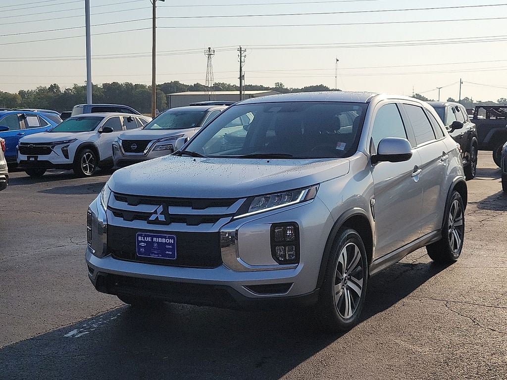 Used 2024 Mitsubishi Outlander Sport AWD image 2