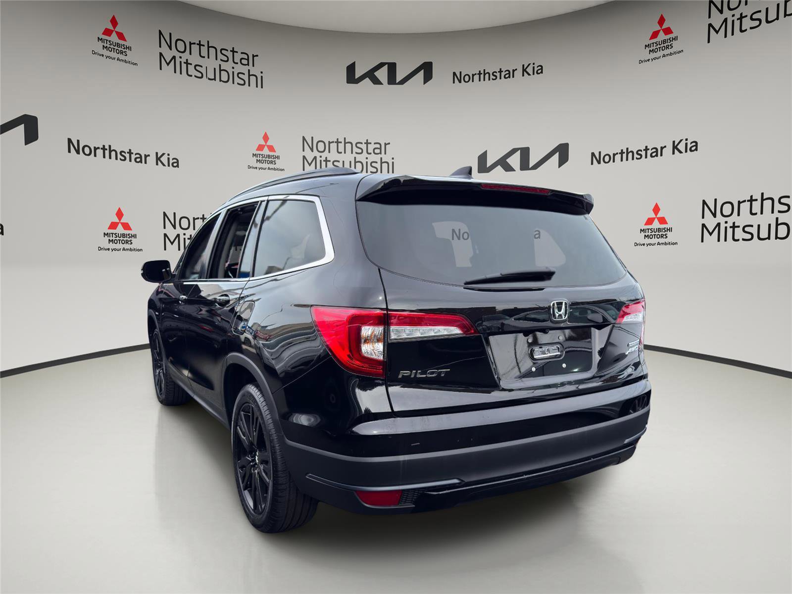 Used 2022 Honda Pilot Special Edition image 2