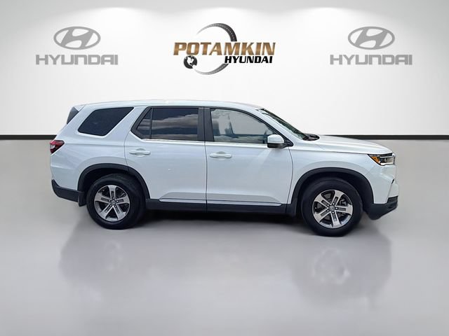 Used 2025 Honda Pilot EX-L image 4