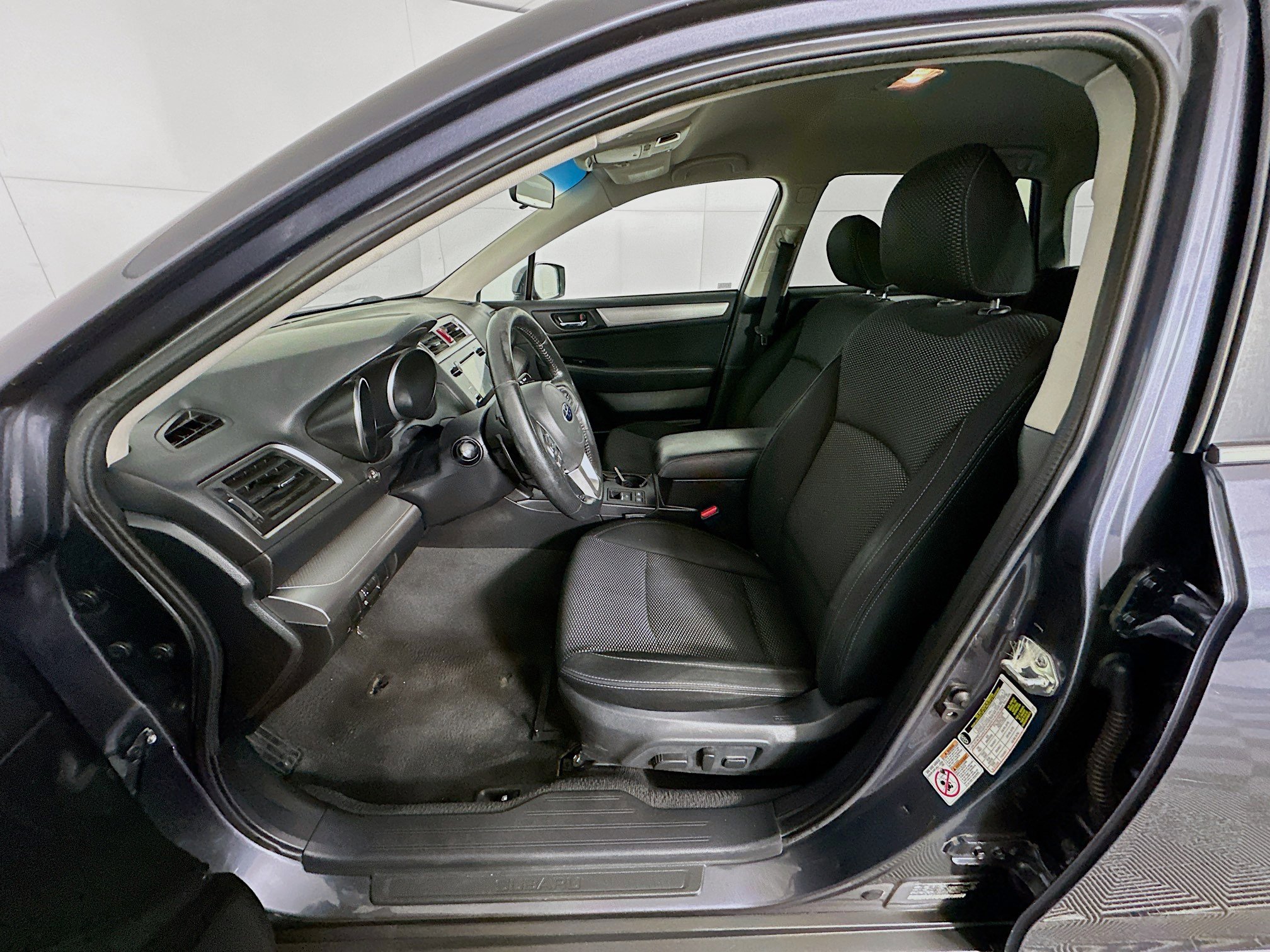 Used 2015 Subaru Outback 2.5i Premium AWD/4WD image 13