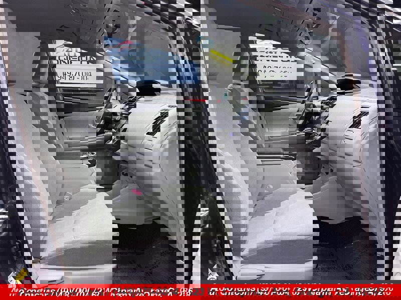 Used 2013 Toyota Prius V Two image 7