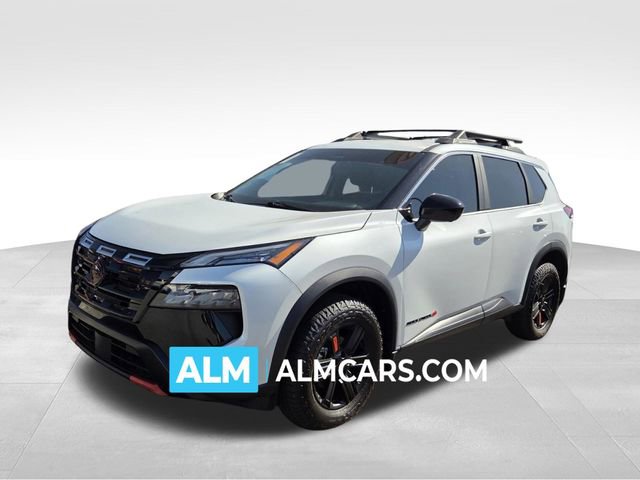 Used 2025 Nissan Rogue SV image 1