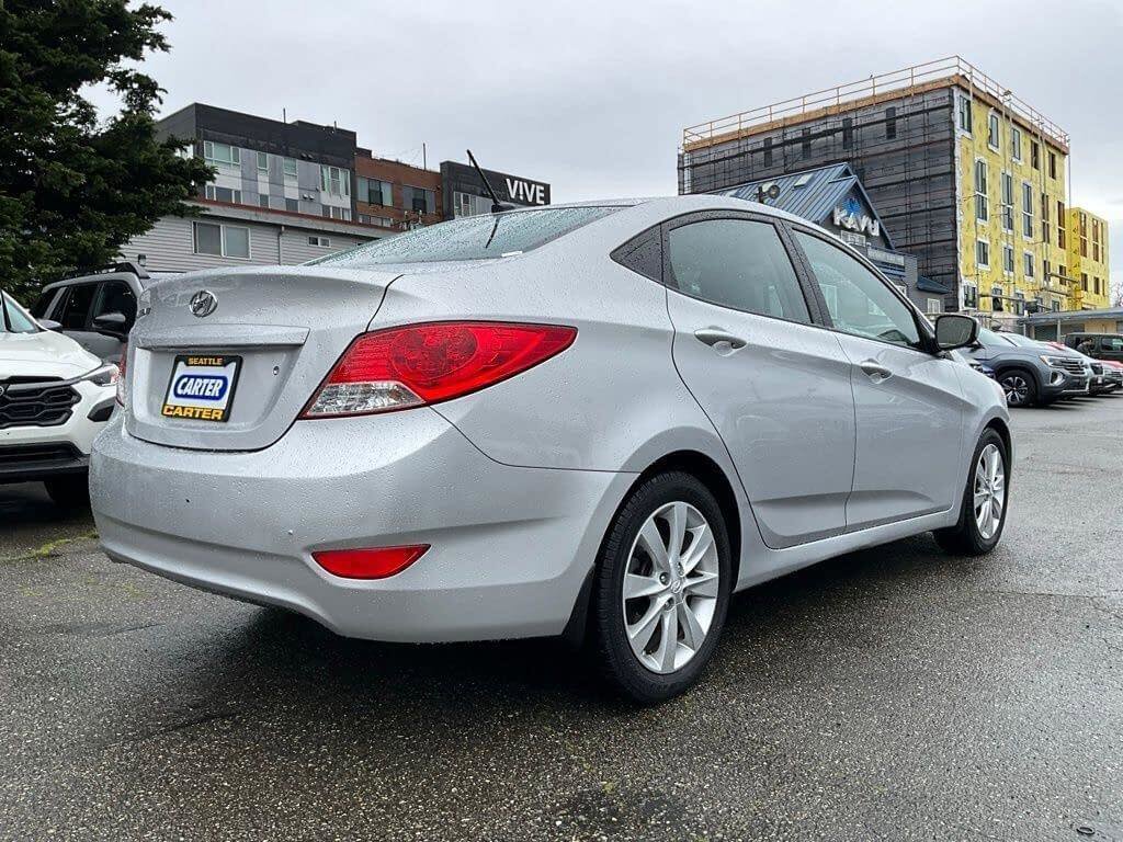 Used 2014 Hyundai Accent GLS w/ Option Group 2 image 8