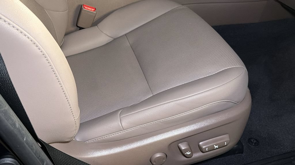 Certified 2023 Lexus GX 460 Premium AWD/4WD image 13