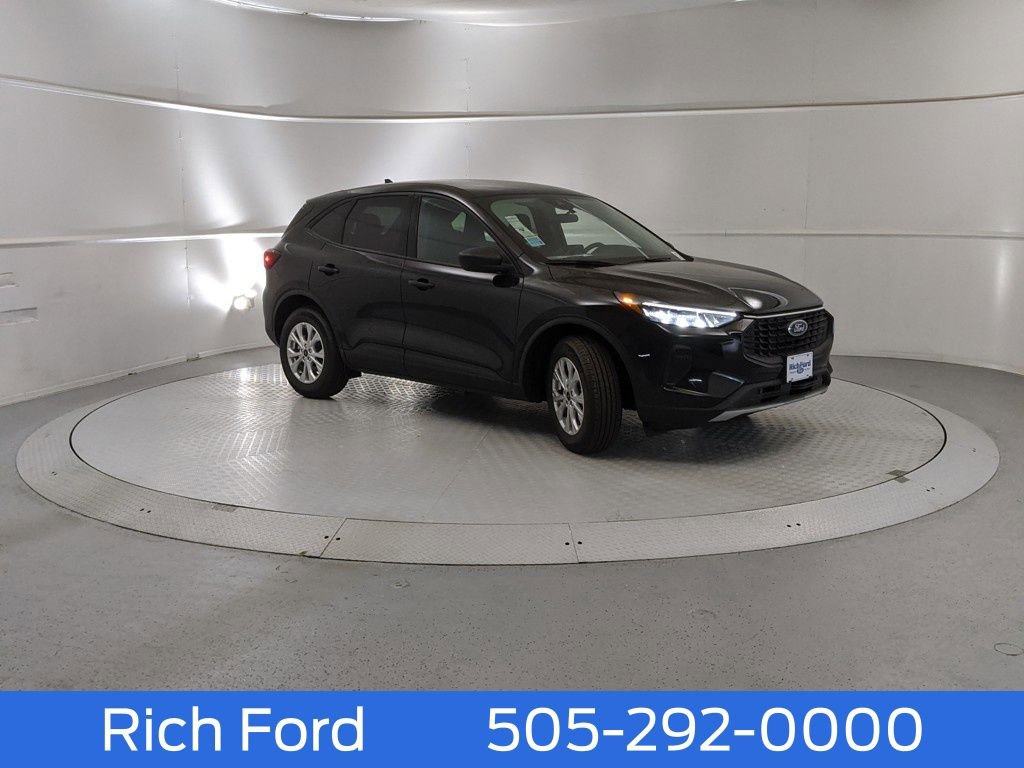 New 2025 Ford Escape Active
