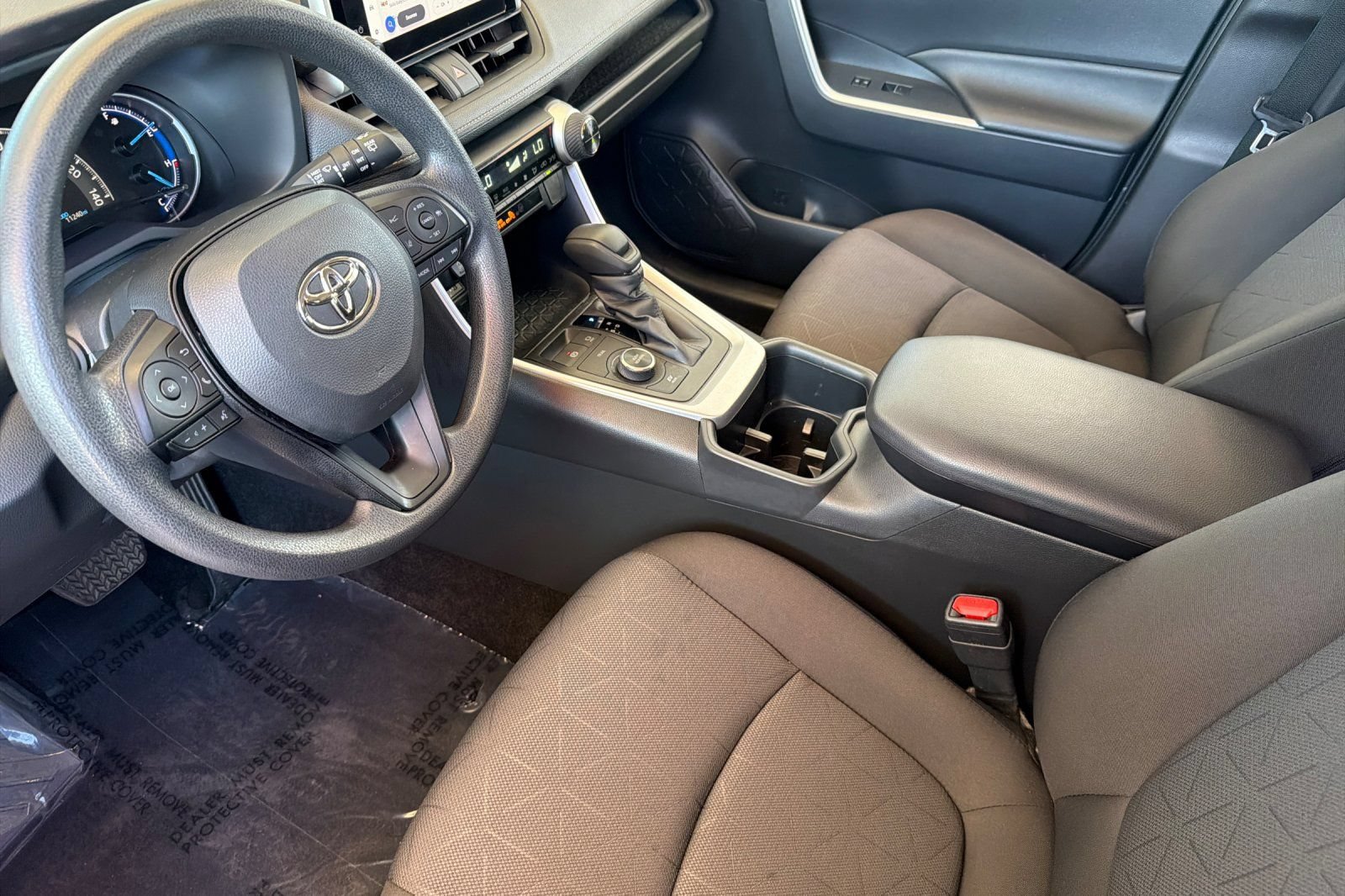 Used 2025 Toyota RAV4 XLE AWD/4WD image 11