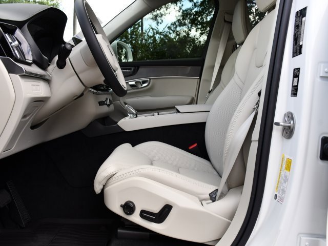 New 2026 Volvo XC90 T8 Ultra image 13
