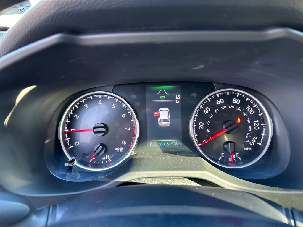 Used 2021 Toyota RAV4 LE image 19