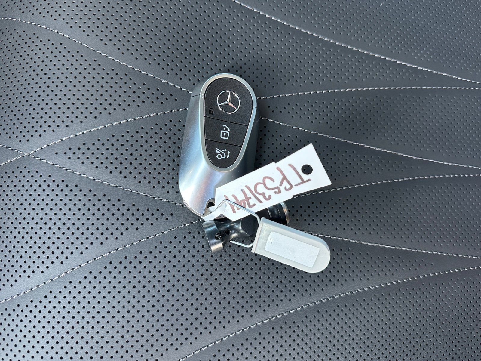 New 2026 Mercedes-Benz GLC 300 4MATIC image 35