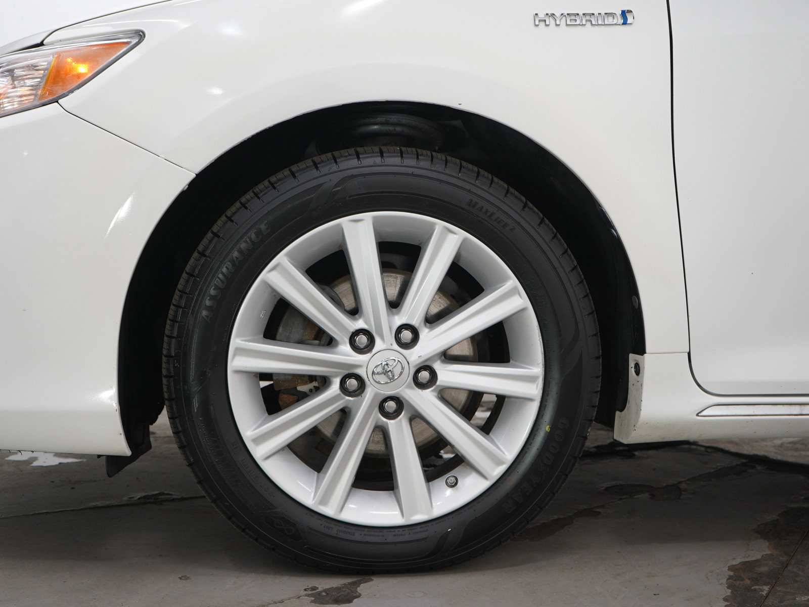 Used 2013 Toyota Camry XLE w/ Leather Pkg FWD image 27