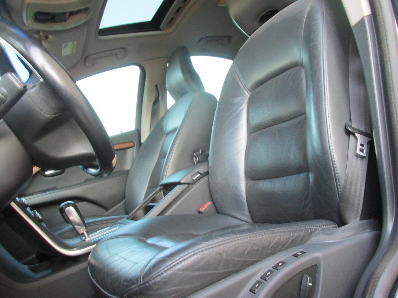 Used 2010 Volvo S80 3.2 image 11