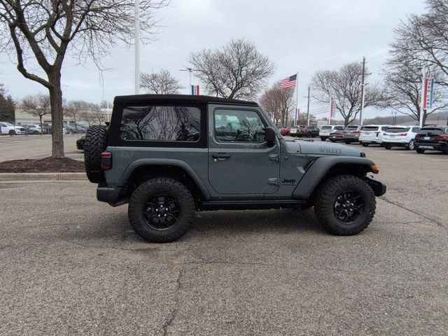 Used 2025 Jeep Wrangler Sport image 2